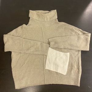 Womens Design Lab knit turtleneck sweater, size medium